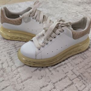 Alexander McQueen Oversized Sneaker Women Size 6 Clear Sole